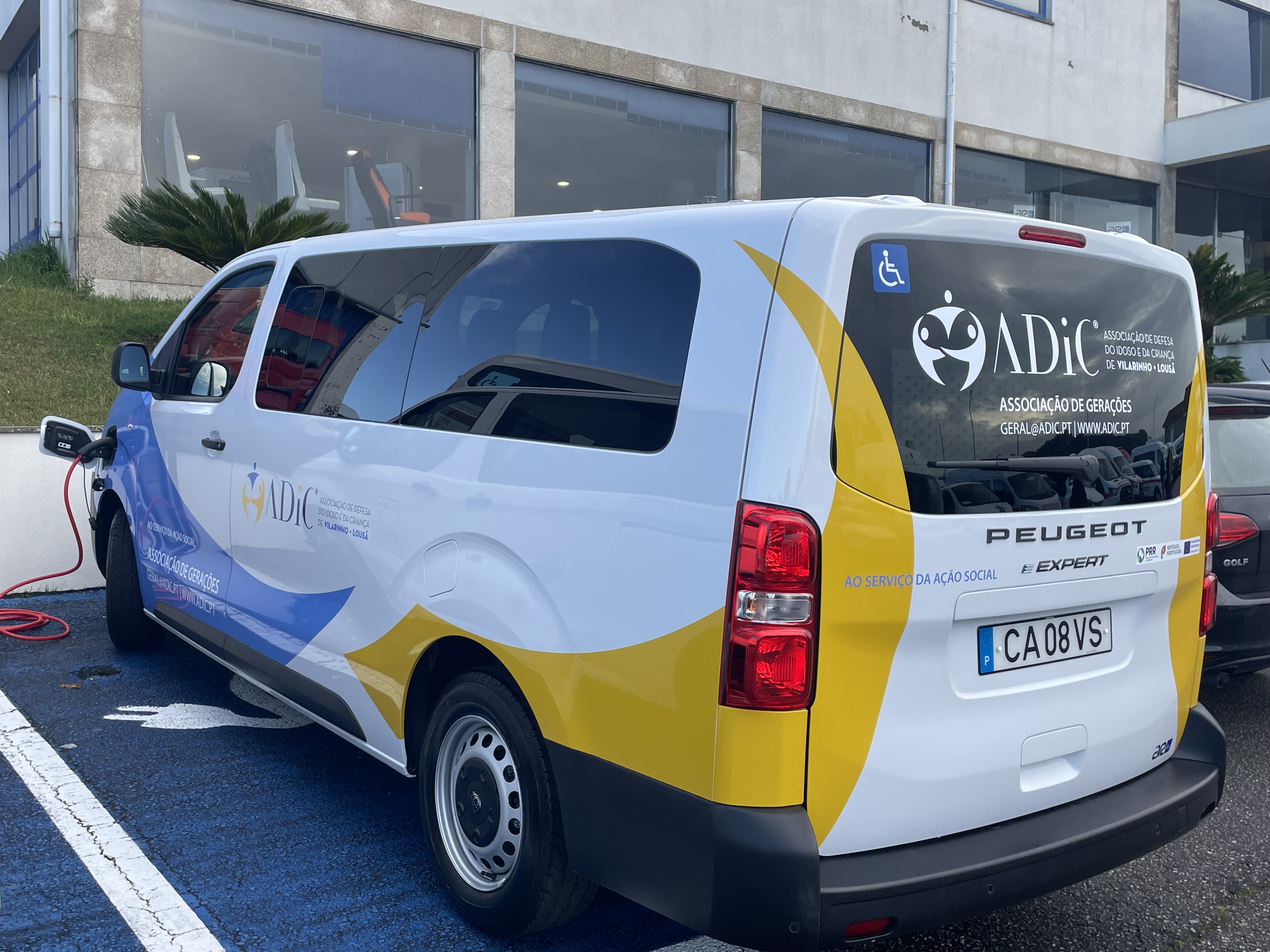 ADIC | REFORÇA FROTA COM NOVA VIATURA ADAPTADA | Notícias | ADIC ...